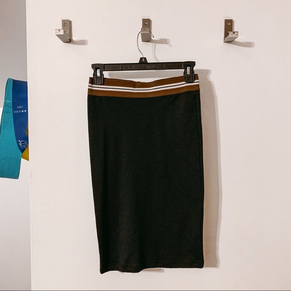 Olympia Activewear Siren Skirt in Jet - M